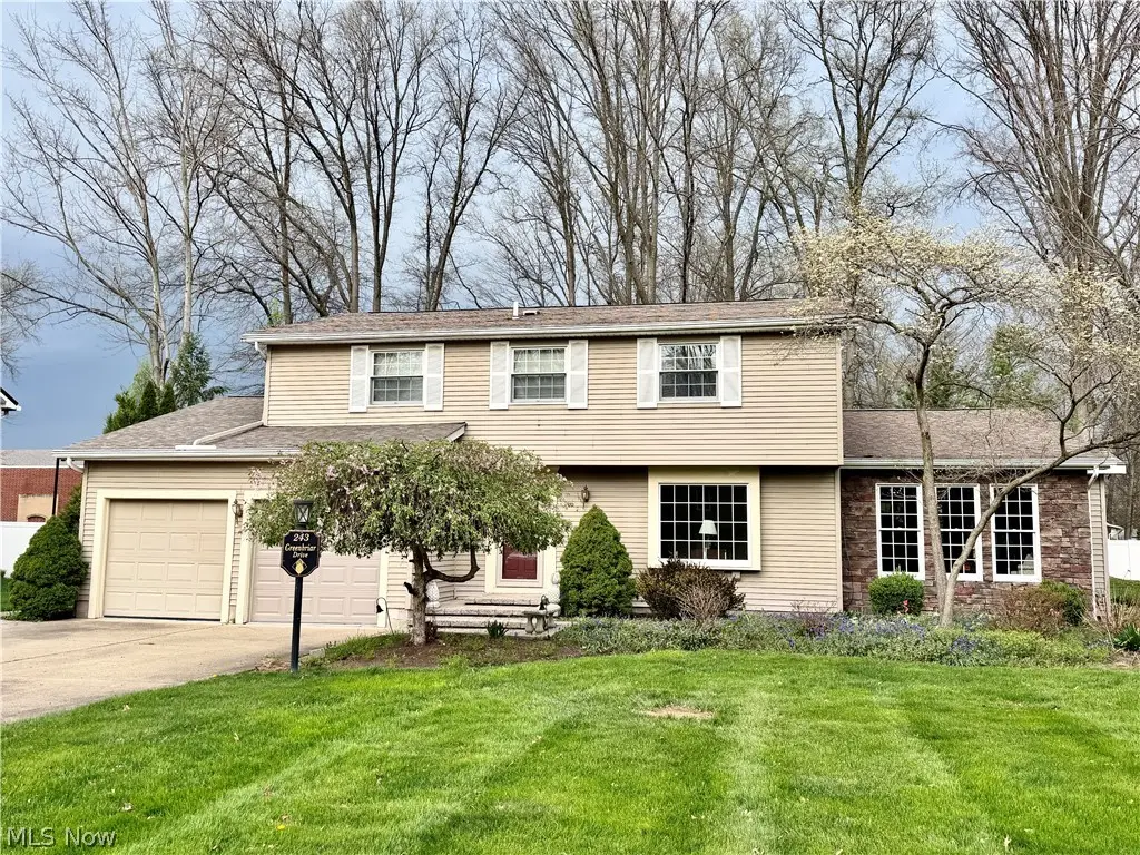 243 Greenbriar Drive, Cortland, OH 44410 - #1