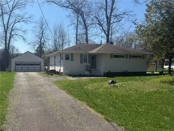 4362 Porter Road, North Olmsted, OH 44070