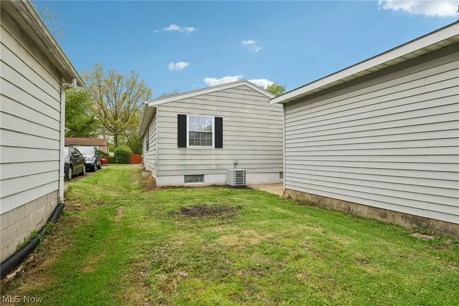 1005 Ute Avenue, Akron, OH 44305 - #3