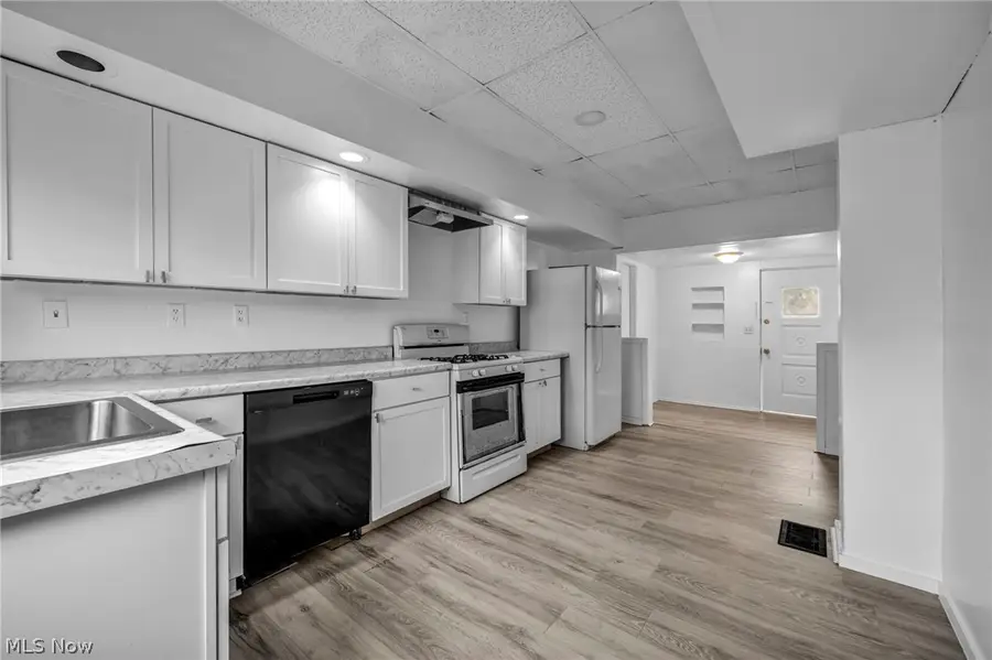 12831 Carrington Avenue, Cleveland, OH 44135 - #3