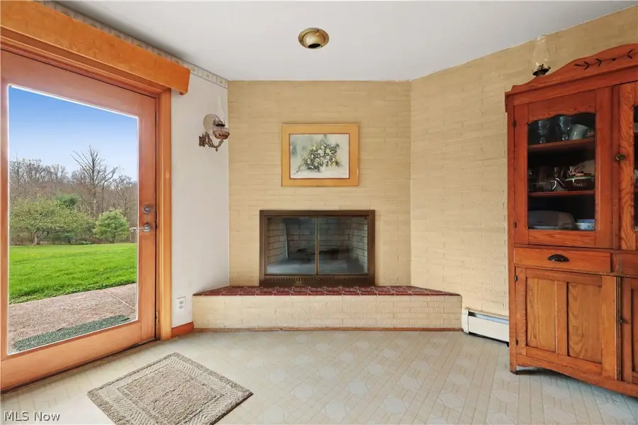 14560 Cenfield Ne Street, Alliance, OH 44601 - #2