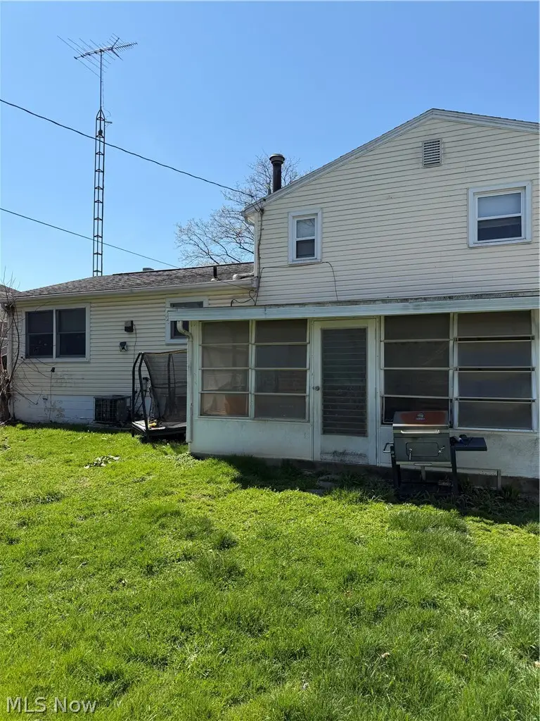 214 Stewart Nw Avenue, Massillon, OH 44646 - #2