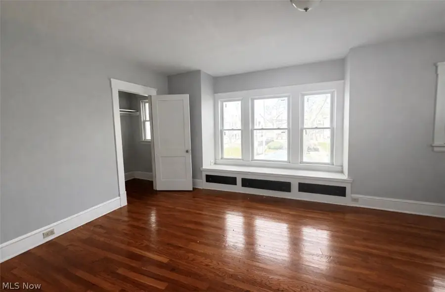 11918 Buckingham Avenue, Cleveland, OH 44120 - #3