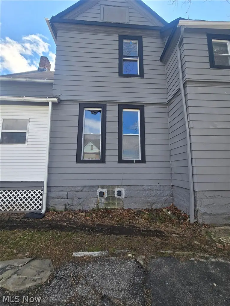 1359 E 110th Street, Cleveland, OH 44106 - #3