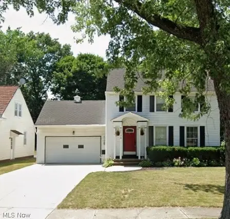 2534 Newbury Drive, Cleveland Heights, OH 44118