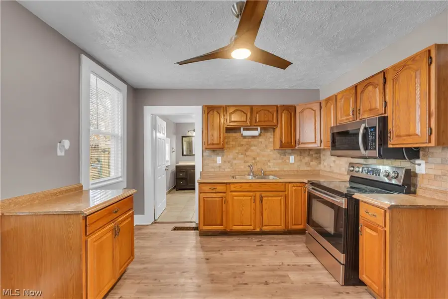 5628 Pacific Avenue, Cleveland, OH 44102 - #3