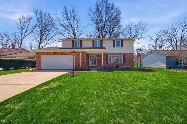 26529 Fairfax Lane, North Olmsted, OH 44070