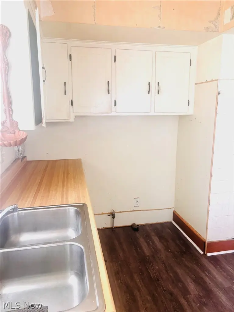 1405 Orlando Avenue, Akron, OH 44320 - #2