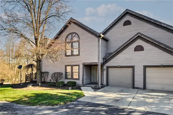 4032 Saint Andrews Court #1, Canfield, OH 44406