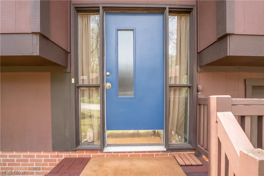 1744 Oak Trail Ne Street, Massillon, OH 44646 - #3