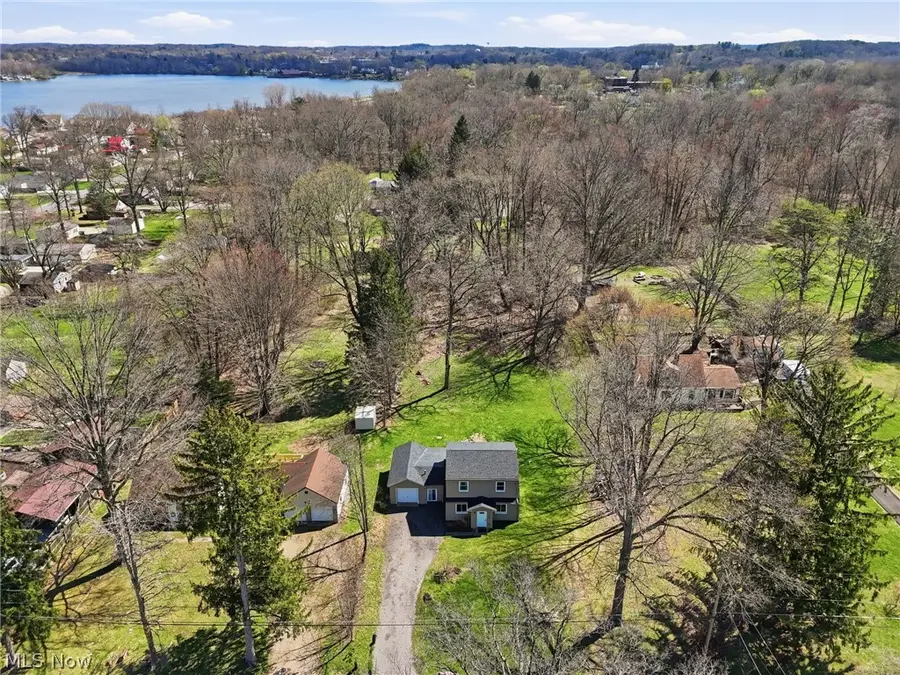 1555 Ambre Drive, Akron, OH 44312 - #3