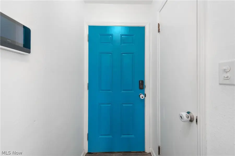 9109 Ansonia Avenue, Brooklyn, OH 44144 - #3