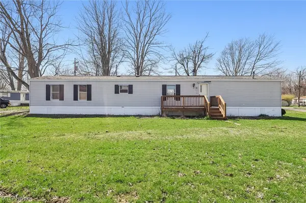 6800 Lake W Road #21, Geneva, OH 44041