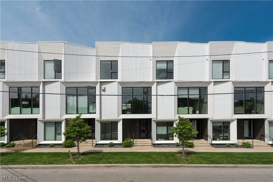 1320 W 58th Street, Cleveland, OH 44102 - #3