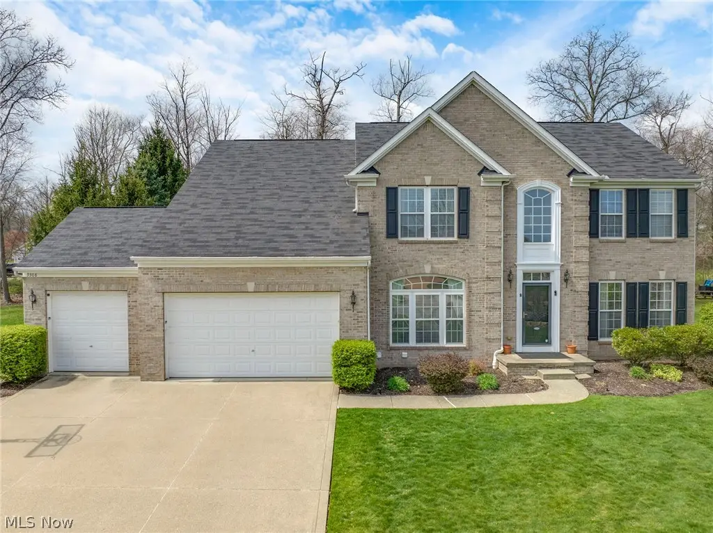 9308 Ashcroft Lane, Twinsburg, OH 44087 - #1