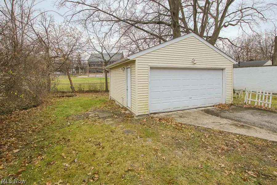 3780 Lowell Road, Cleveland Heights, OH 44121 - #2