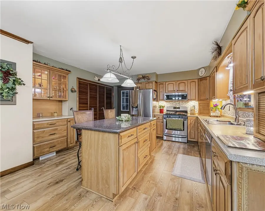 2943 Forest Avenue, Niles, OH 44446 - #3