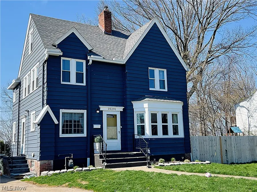 25291 Chatworth Drive, Euclid, OH 44117 - #3