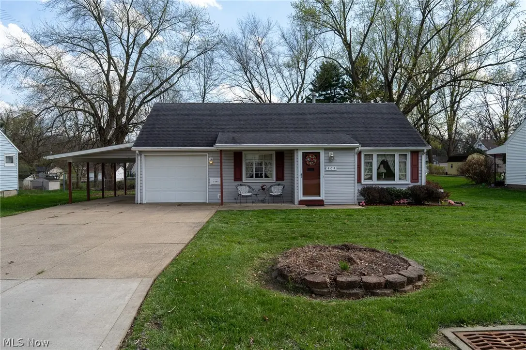 404 Heatherwood Sw Street, North Canton, OH 44720 - #1