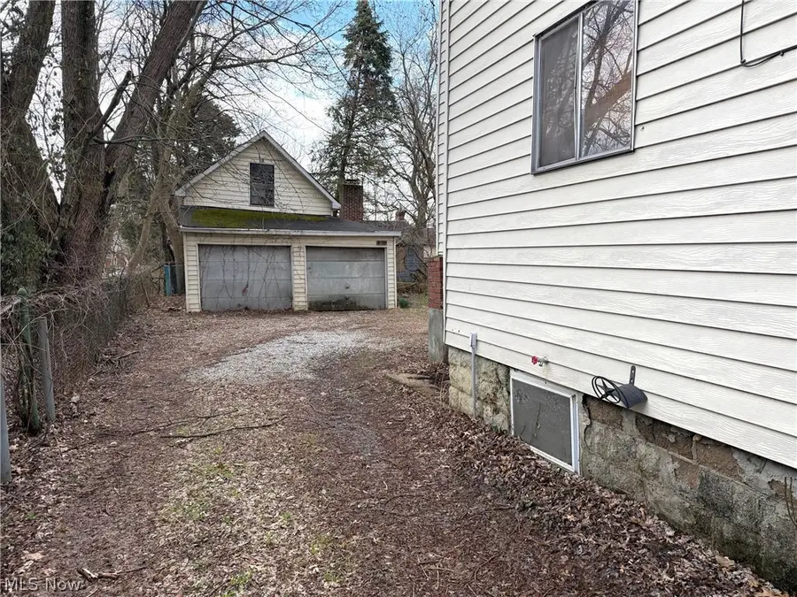 924 Concord Avenue, Akron, OH 44306 - #2