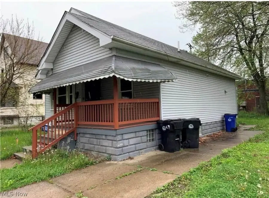 3524 E 143rd Street, Cleveland, OH 44120 - #2