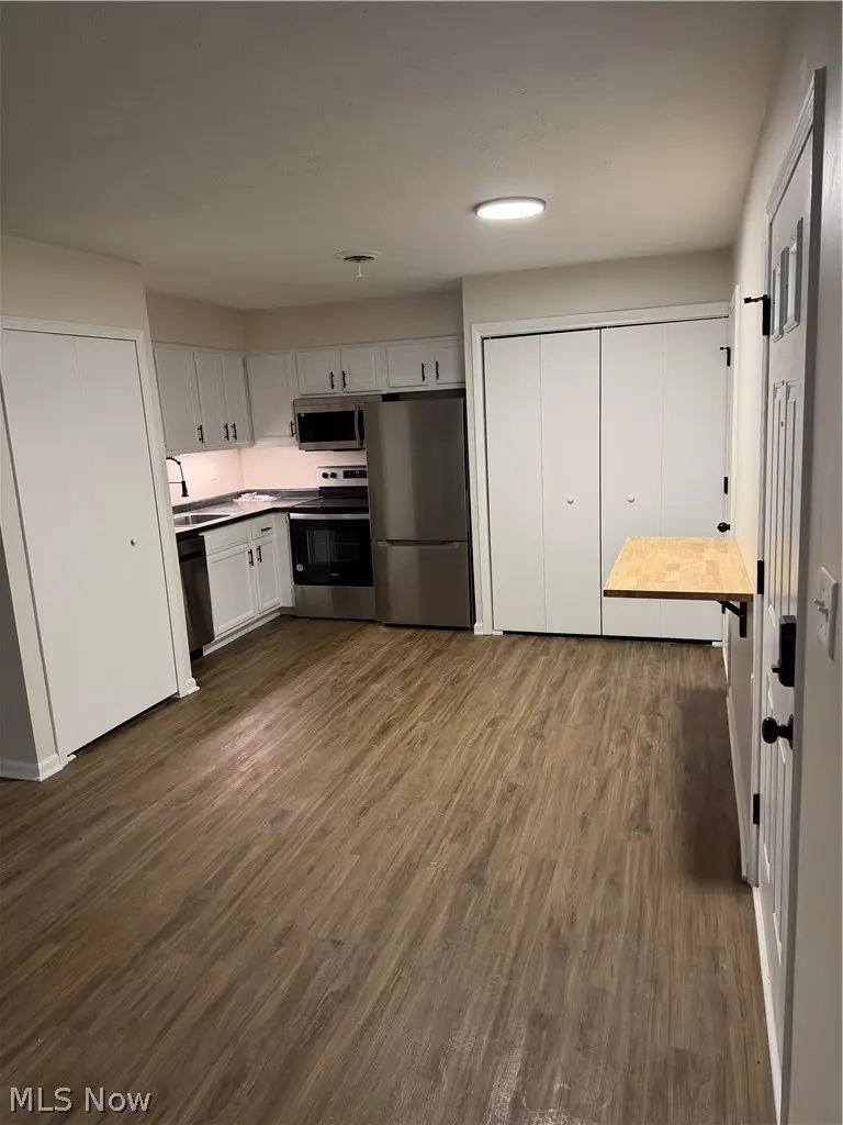 122 Royal Crest Dr, Seville, OH 44273 - #3