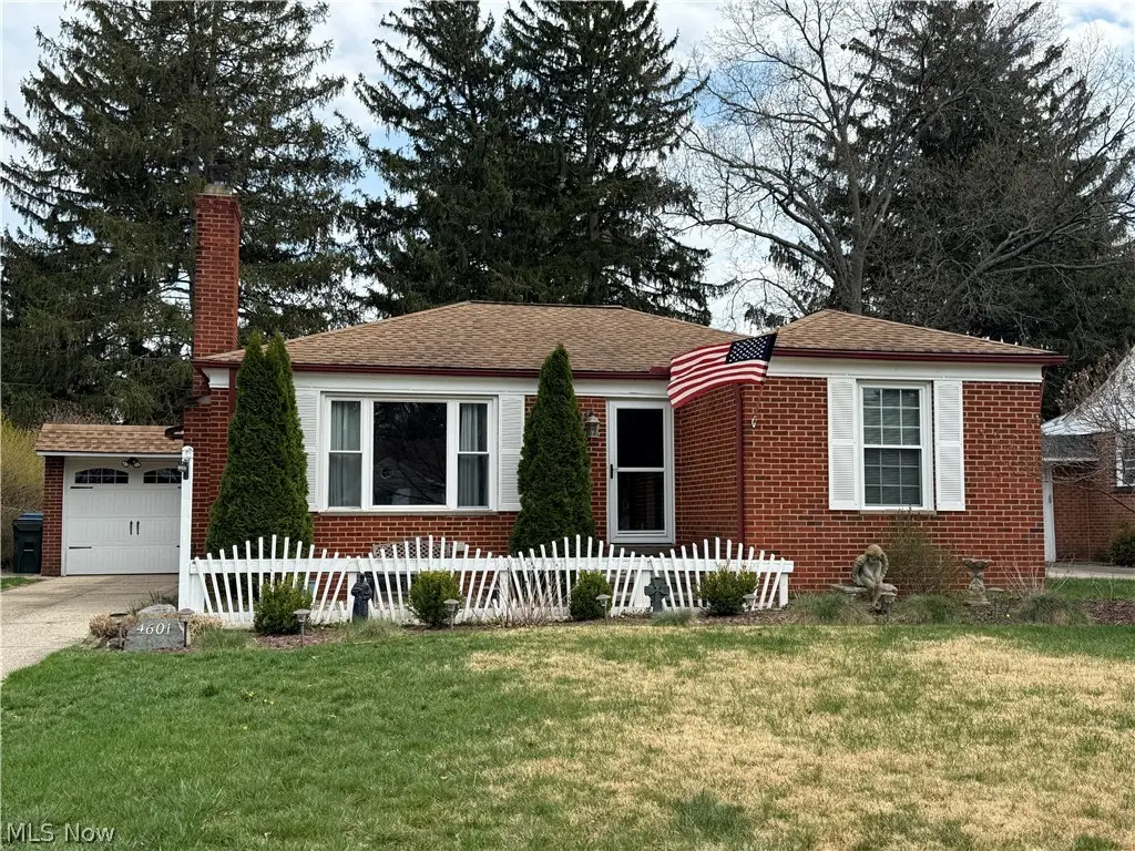 4601 W 221st Street, Fairview Park, OH 44126 - #1