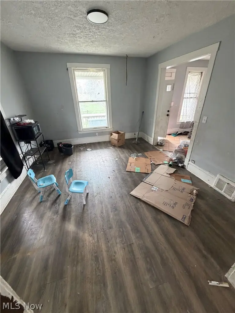 3457 E 149th Street, Cleveland, OH 44120 - #3