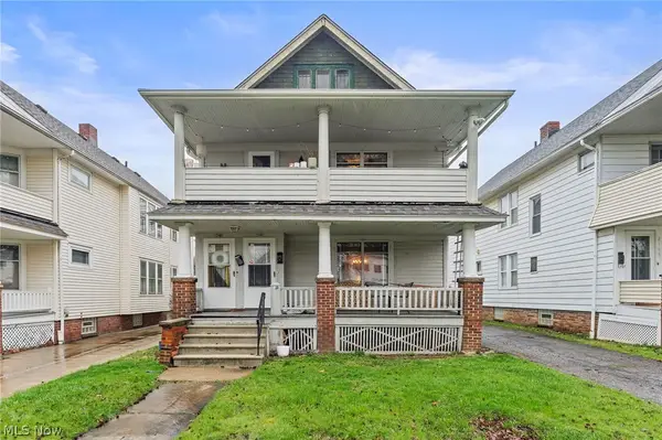 2161 Carabel Avenue, Lakewood, OH 44107