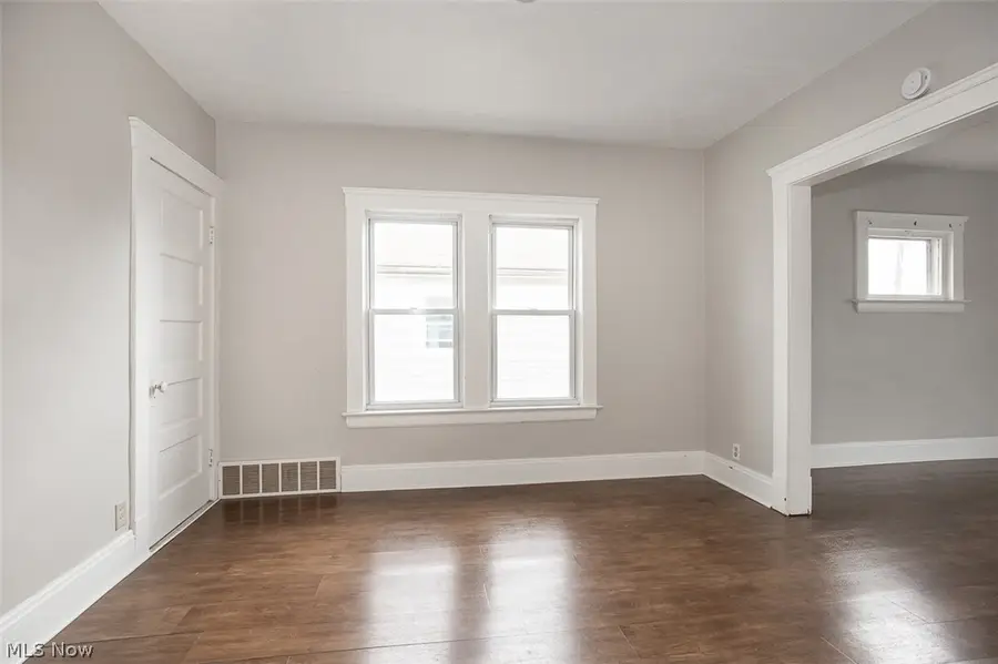 4409 Bucyrus Avenue, Cleveland, OH 44109 - #3