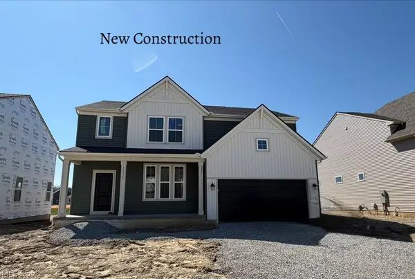 35927 Baldauf Crossing, North Ridgeville, OH 44039