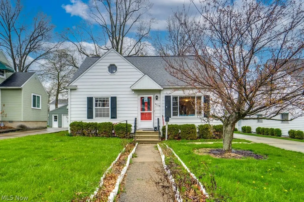 2666 10th Street, Cuyahoga Falls, OH 44221 - #1
