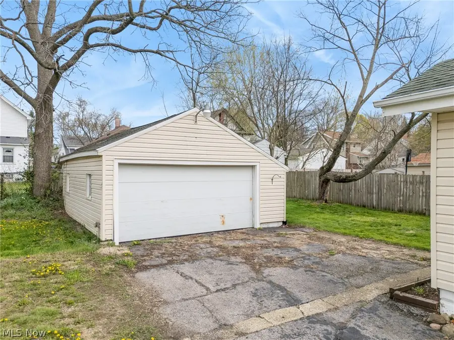 829 Indian Trail, Akron, OH 44314 - #2