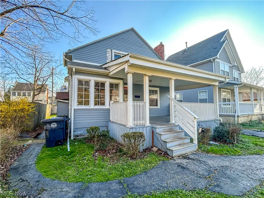 18104 Landseer Road, Cleveland, OH 44119 - #2