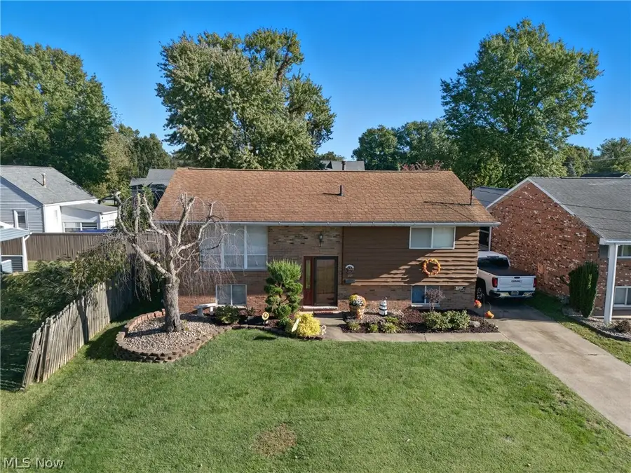 307 40th Street, Vienna, WV 26105 - #3