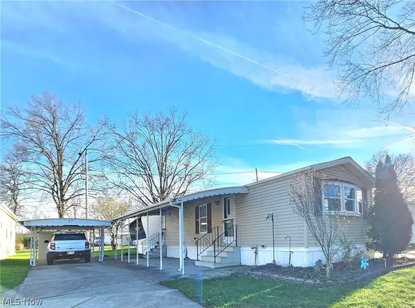 27 Flagler, Olmsted Twp, OH 44138