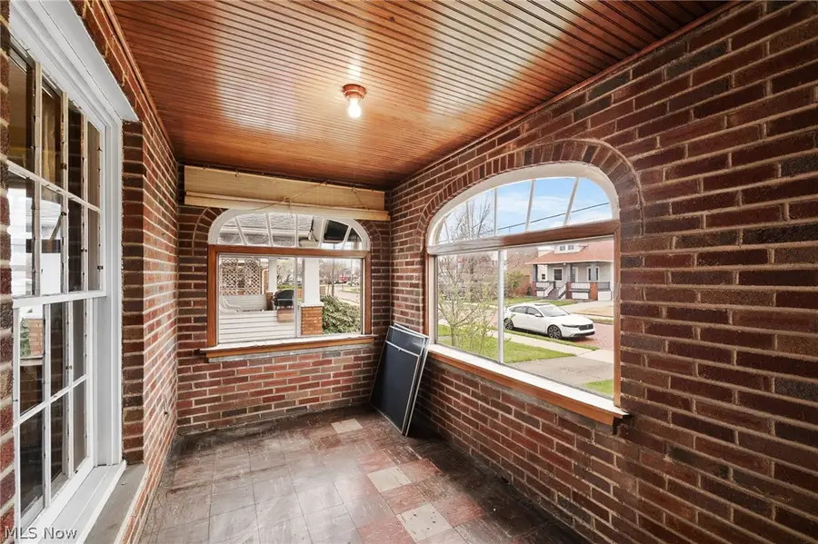 3321 Archmere Avenue, Cleveland, OH 44109 - #3