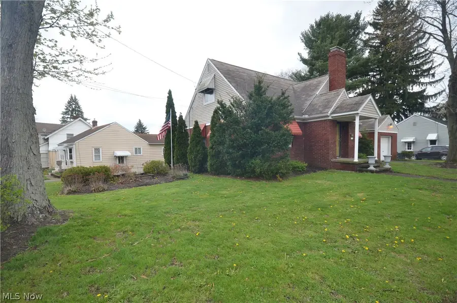 1601 Tonawanda Avenue, Akron, OH 44305 - #3