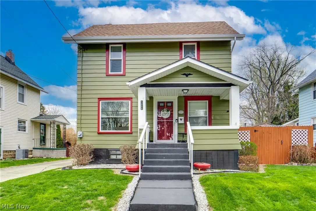 1235 Liberty Avenue, Barberton, OH 44203 - #1