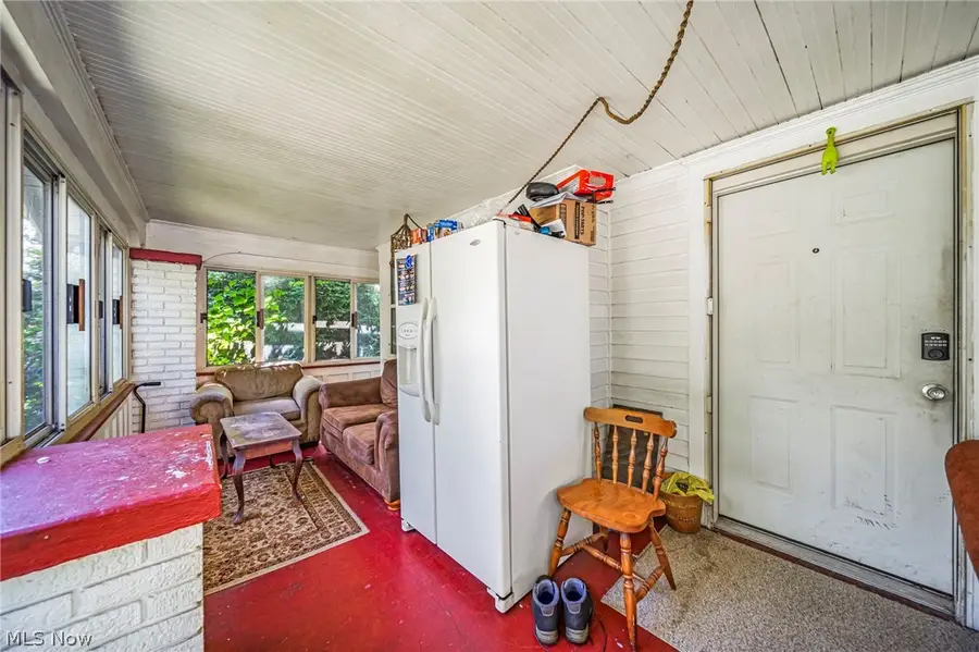 1066 Emma Avenue, Akron, OH 44302 - #3