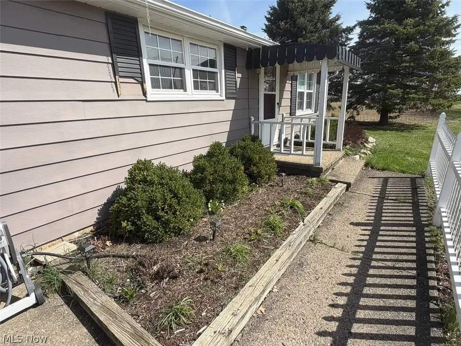 6395 Easton Ne Street, Louisville, OH 44641 - #3