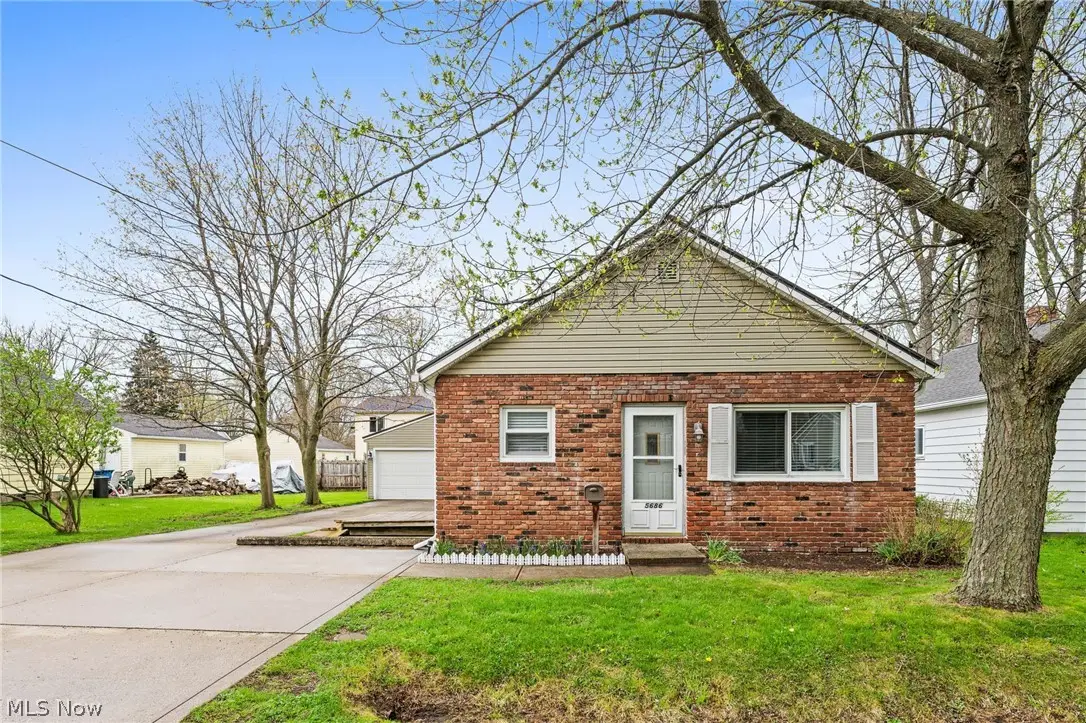 5686 Anna Court, Mentor On The Lake, OH 44060 - #1