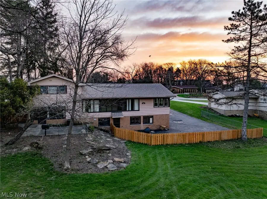 25510 Bryden Road, Beachwood, OH 44122 - #2