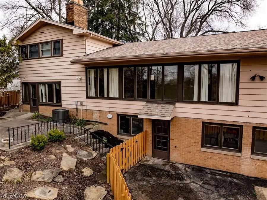 25510 Bryden Road, Beachwood, OH 44122 - #3