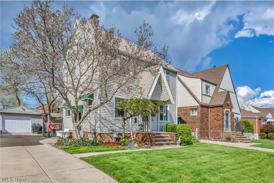 2902 Marmore Avenue, Parma, OH 44134 - #3