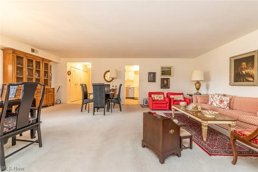 2202 Acacia Park Drive #2317, Lyndhurst, OH 44124 - #3