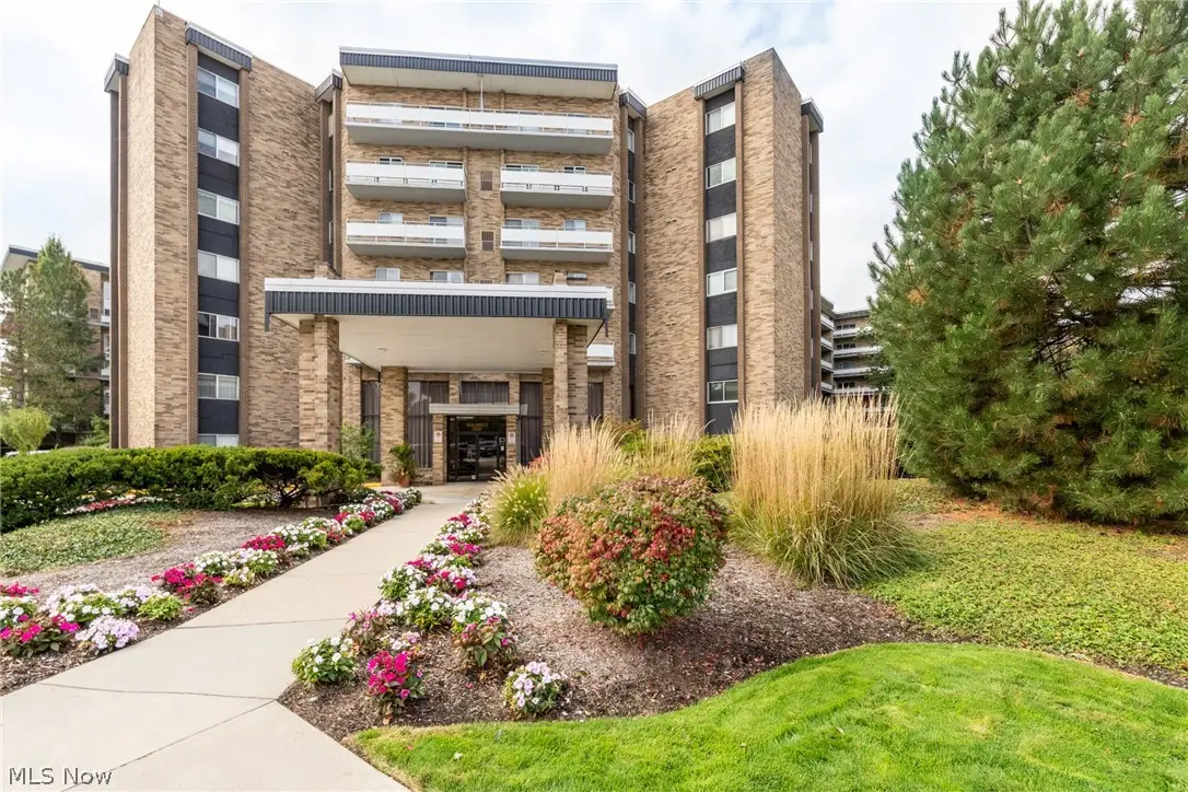 2202 Acacia Park Drive #2615, Lyndhurst, OH 44124 - #1
