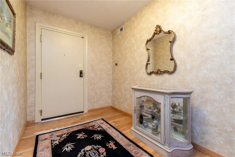 2202 Acacia Park Drive #2615, Lyndhurst, OH 44124 - #2