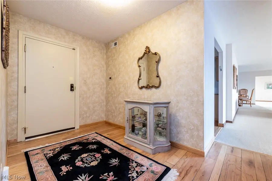 2202 Acacia Park Drive #2615, Lyndhurst, OH 44124 - #3