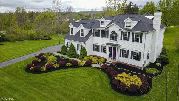 10055 Locust Grove Drive, Chardon, OH 44024